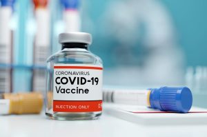 Read more about the article Ποιες είναι οι αλλεργικές αντιδράσεις από εμβόλιο έναντι του SARS-CoV-2